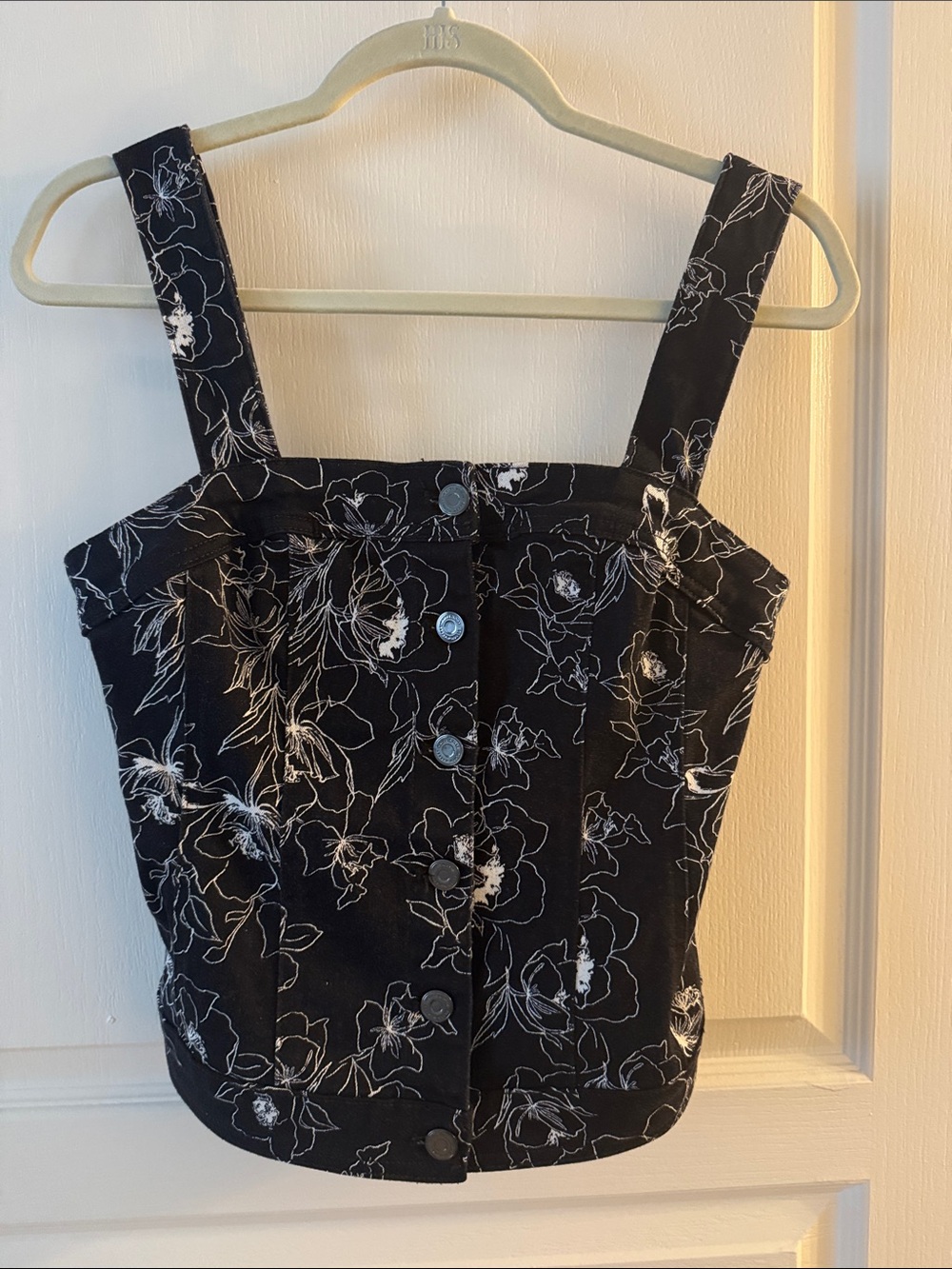 White House Black Market Black and White Floral Button-Front Camisole